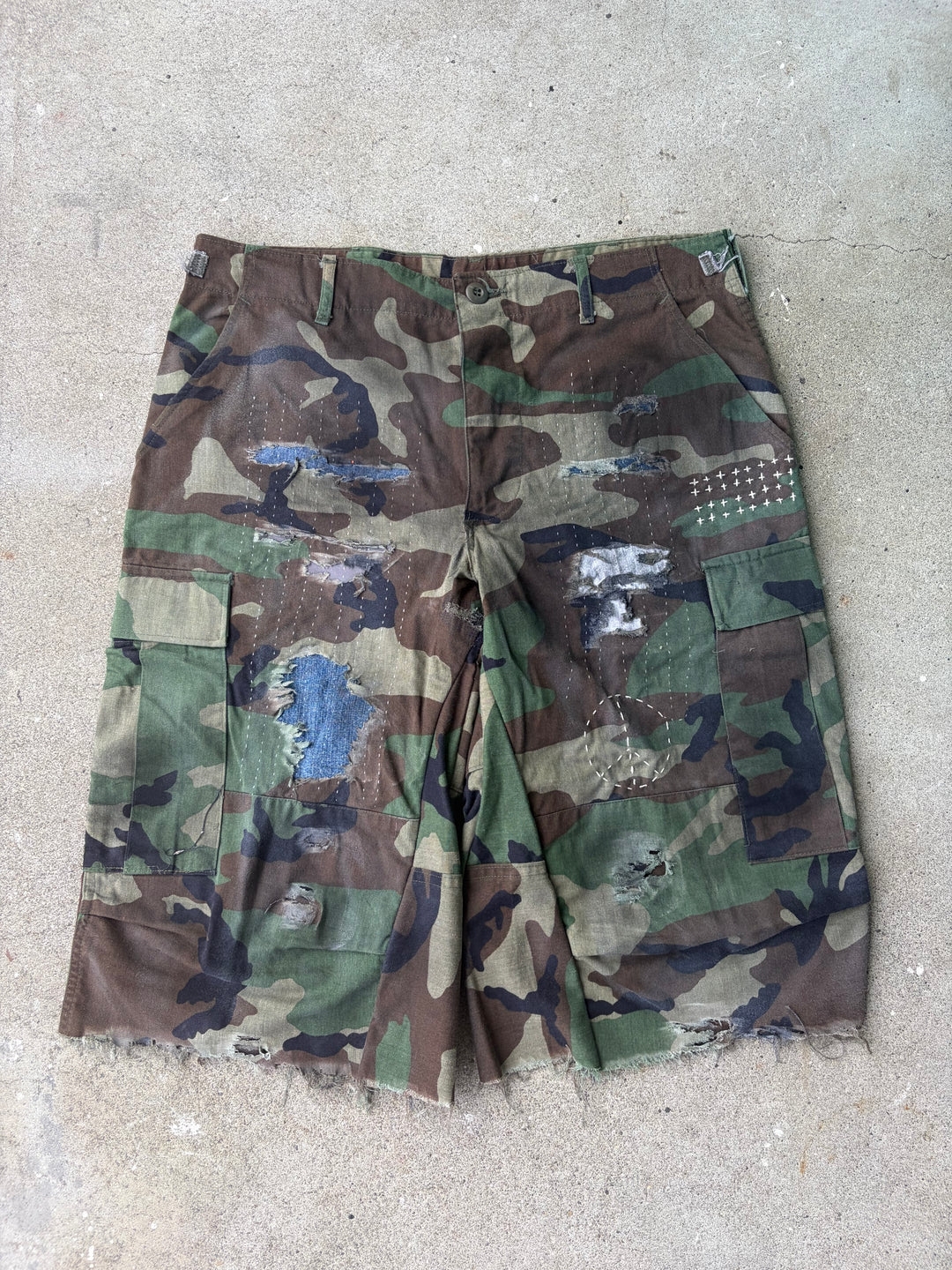 Distressed Sashiko Baggy Camo Shorts W34
