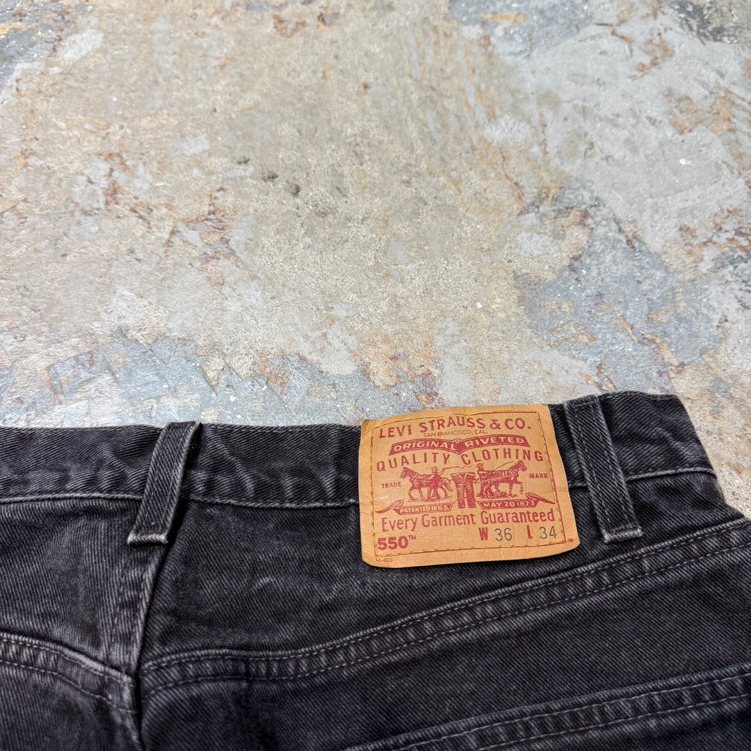 古着 USA製 02's Levi's/リーバイス/ブラックデニムパンツ/550/実寸サイズ34×33