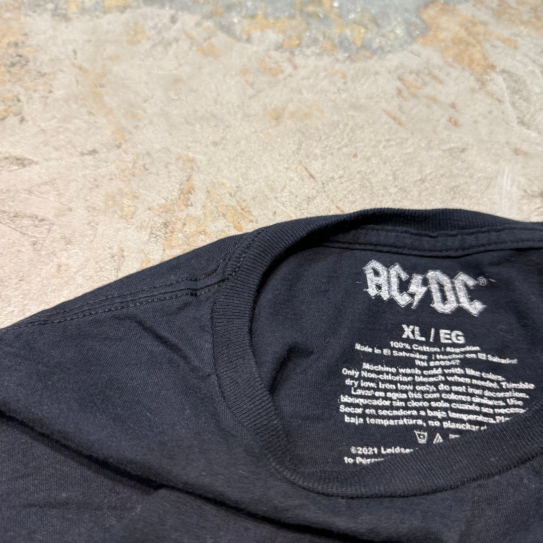 古着 AC/DC/アーティストTシャツ/ プリントTシャツ/ サイズXL