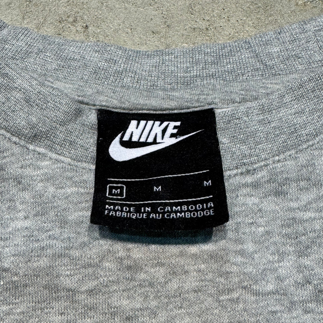 古着 NIKE/ ナイキ/ クルーネックスウェット/ ワンポイント/ 刺繍/ サイズM