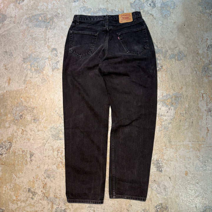 古着 USA製 02's Levi's/リーバイス/ブラックデニムパンツ/550/実寸サイズ34×33