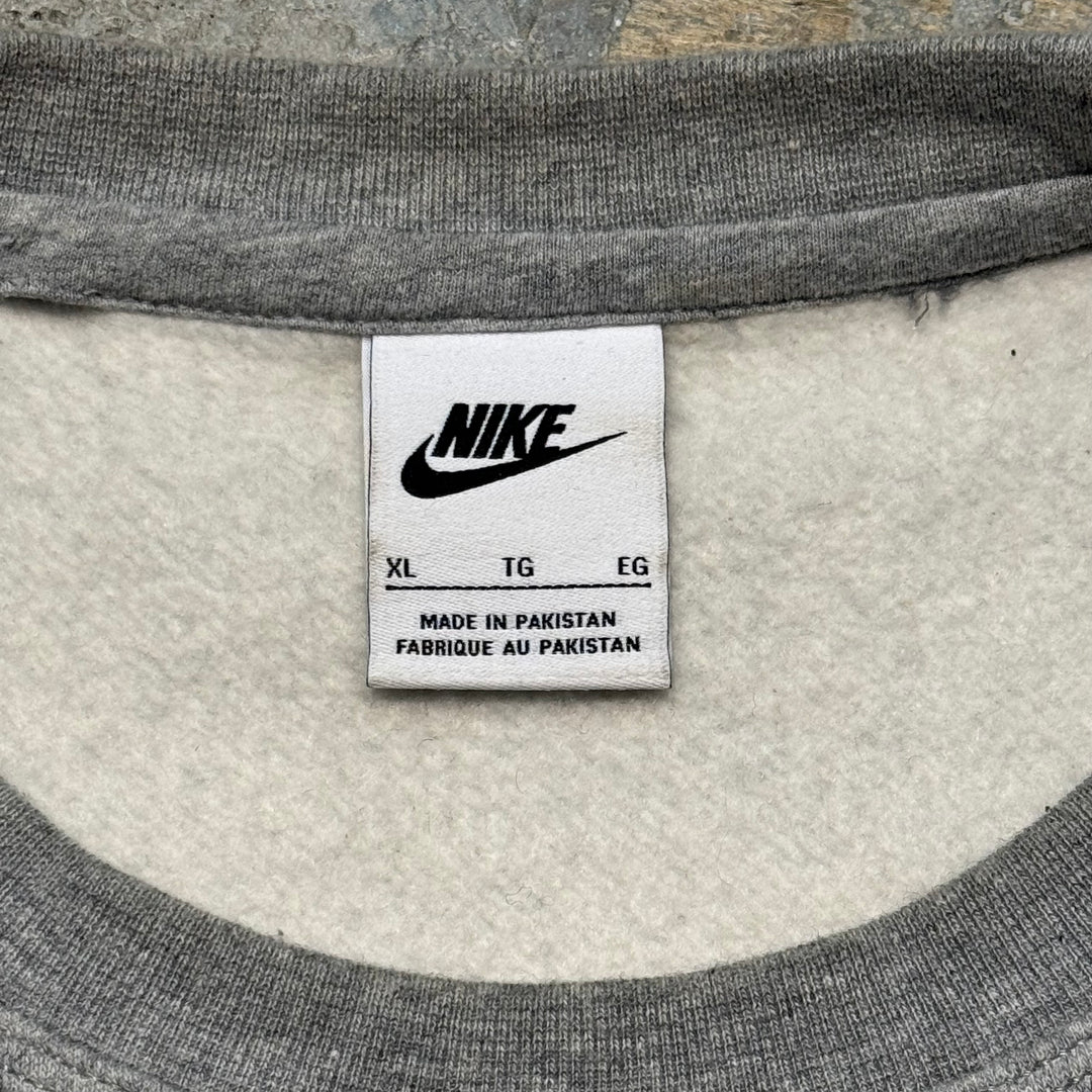 古着 NIKE/ ナイキ/ クルーネックスウェット/ ワンポイント/ 刺繍/ サイズXL
