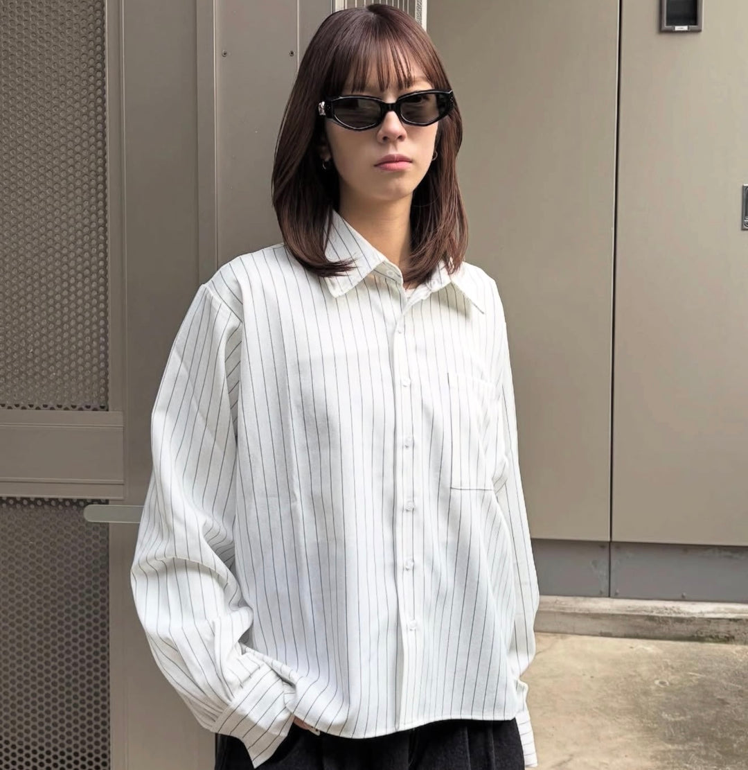 短丈ボックスシルエット ストライプシャツ