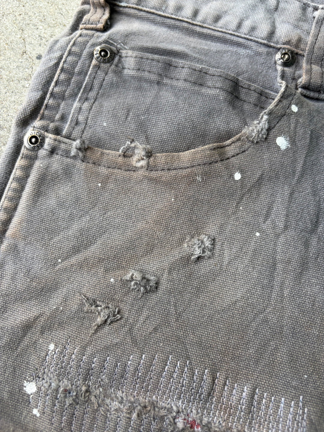 Dickies Distressed Duck Baggy Painter Shorts W40